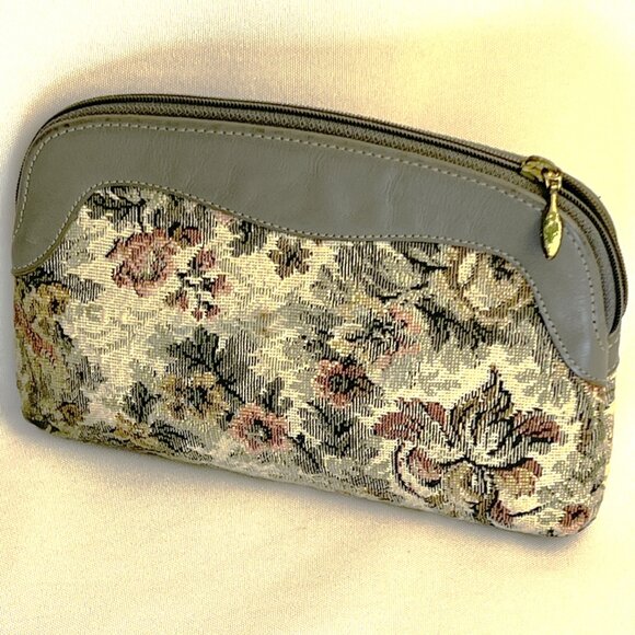 Vintage Floral Tapestry Cosmetic Case Change Purse Gray Leather Trim with Zipper - Picture 12 of 13